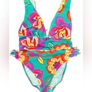 GB Bikini top and bottom in Bloom Green -XL - sold out at Dillards